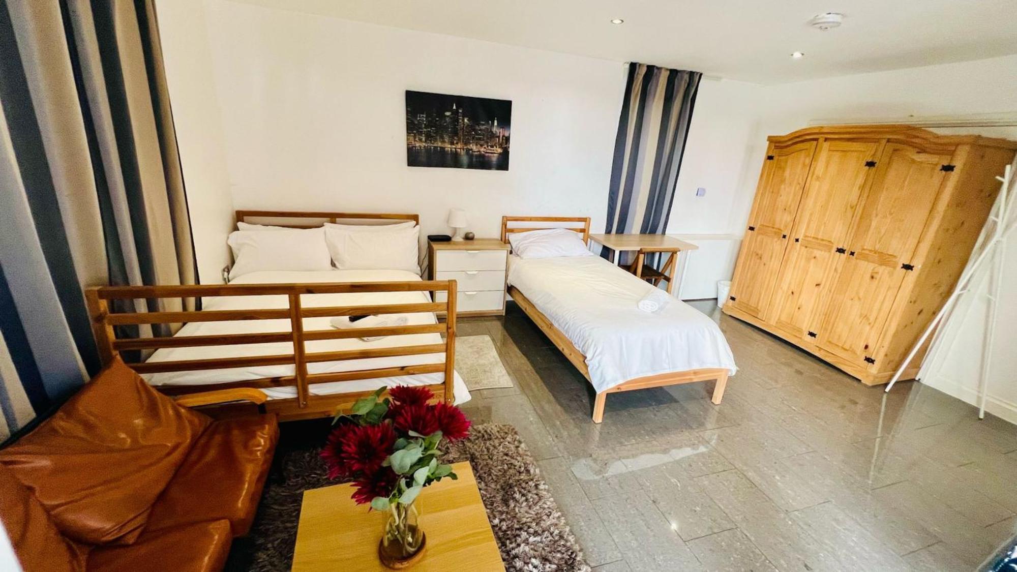 City View Sunset Luxurious Apartment In London Zone-1 Including One Family Twin Room With Its Own Stunning Private Terrace Екстериор снимка