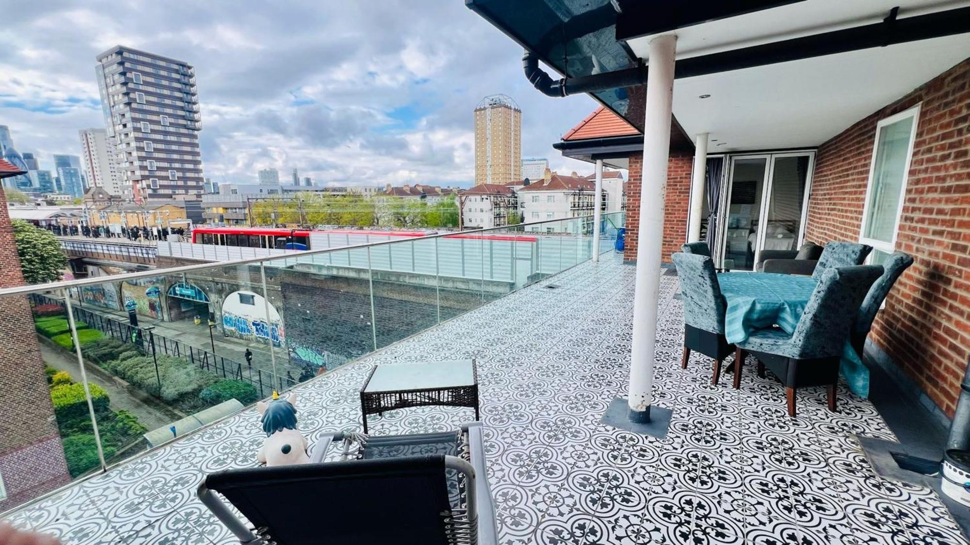 City View Sunset Luxurious Apartment In London Zone-1 Including One Family Twin Room With Its Own Stunning Private Terrace Екстериор снимка